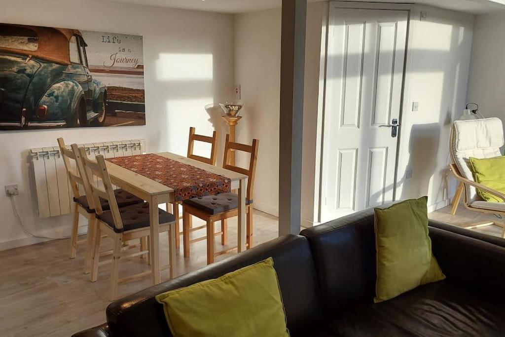 Orchard Nook - Sleeps 4, 2 Bedrooms ケンダル エクステリア 写真