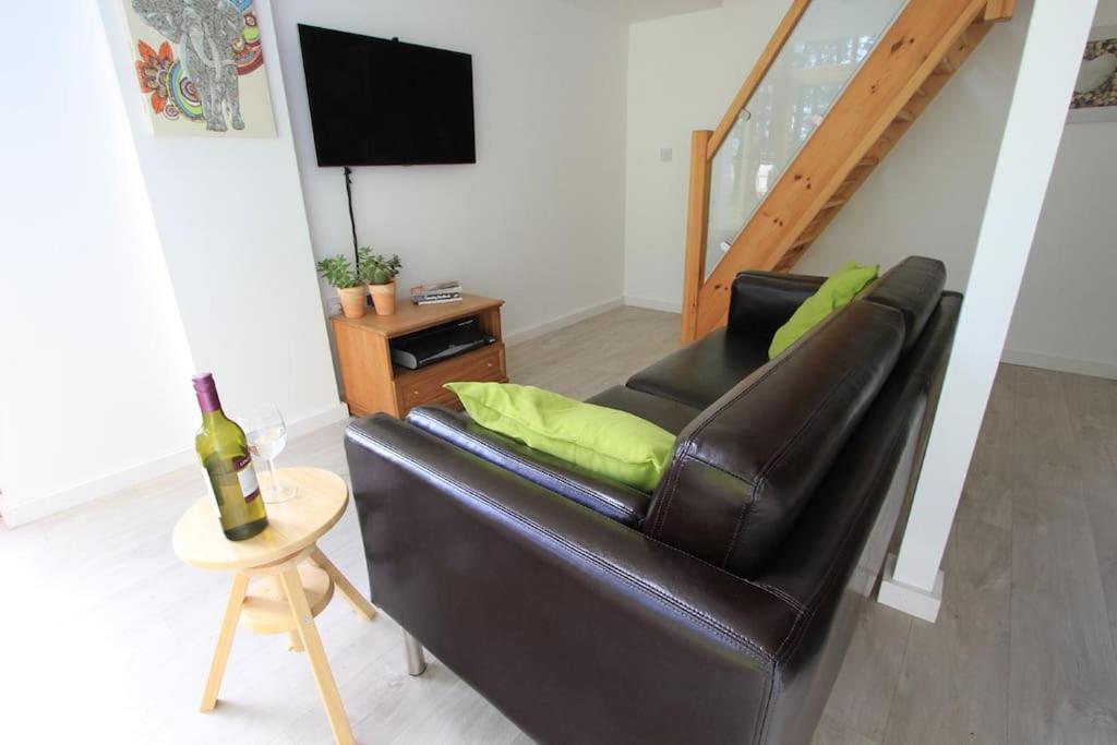 Orchard Nook - Sleeps 4, 2 Bedrooms ケンダル エクステリア 写真