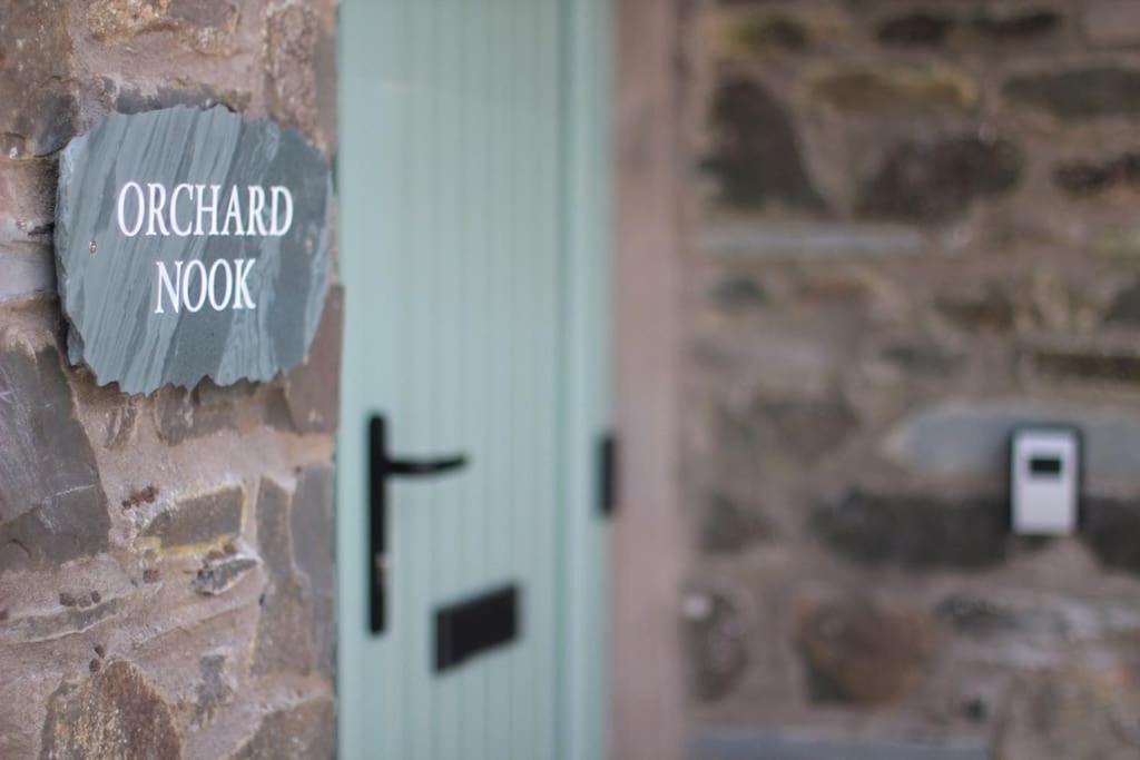 Orchard Nook - Sleeps 4, 2 Bedrooms ケンダル エクステリア 写真