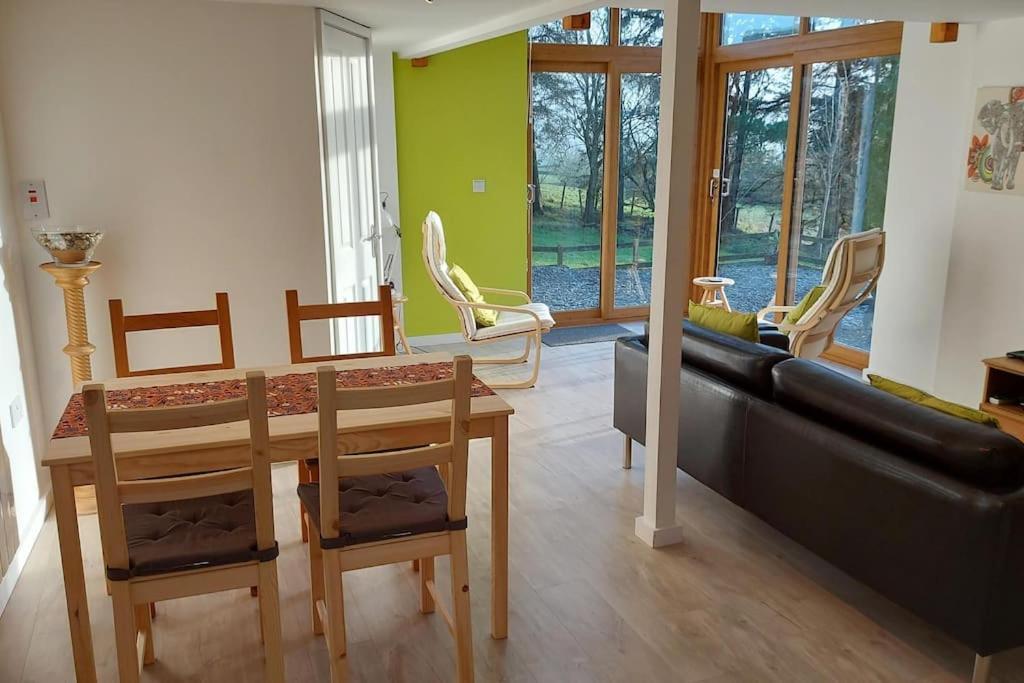 Orchard Nook - Sleeps 4, 2 Bedrooms ケンダル エクステリア 写真